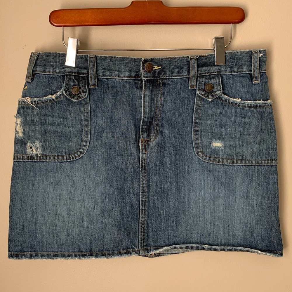 Old Navy Distressed Demin Skirt